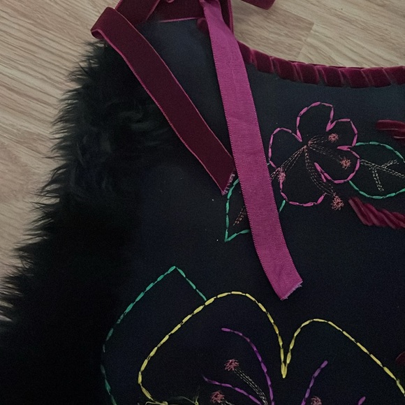 Embroidered purse - Picture 2 of 5